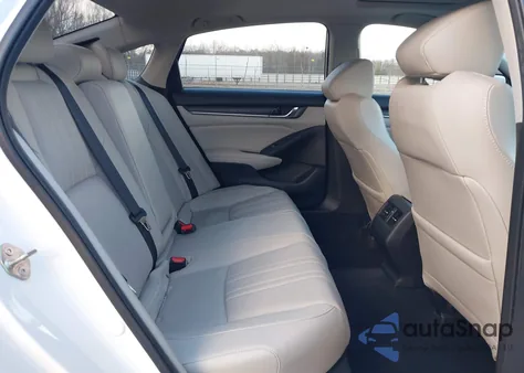 2019 Honda Accord Touring 2.0T z USA, uszkodzony, nr VIN 1HGCV2F93KA028809